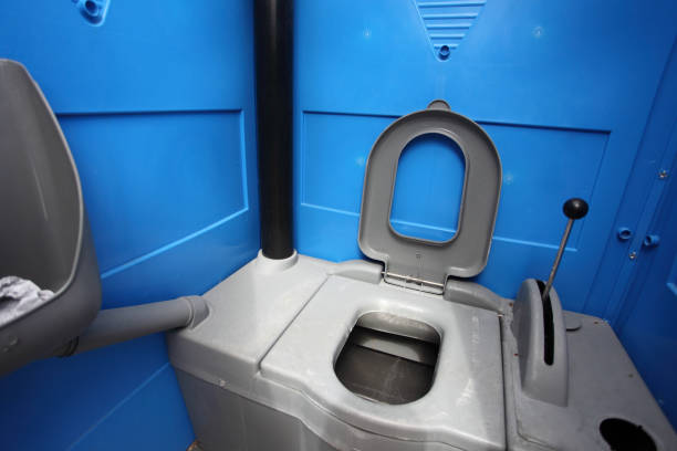Best Porta potty rental near me  in Ludington, MI